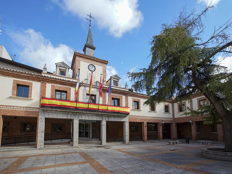 Ayuntamiento y Plaza de Las Rozas