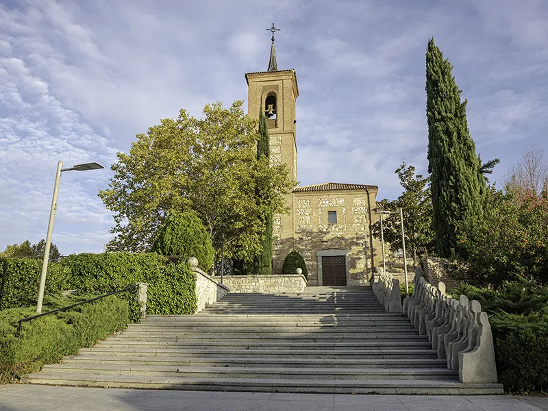 Exterior Iglesia San Miguel en Las Rozas